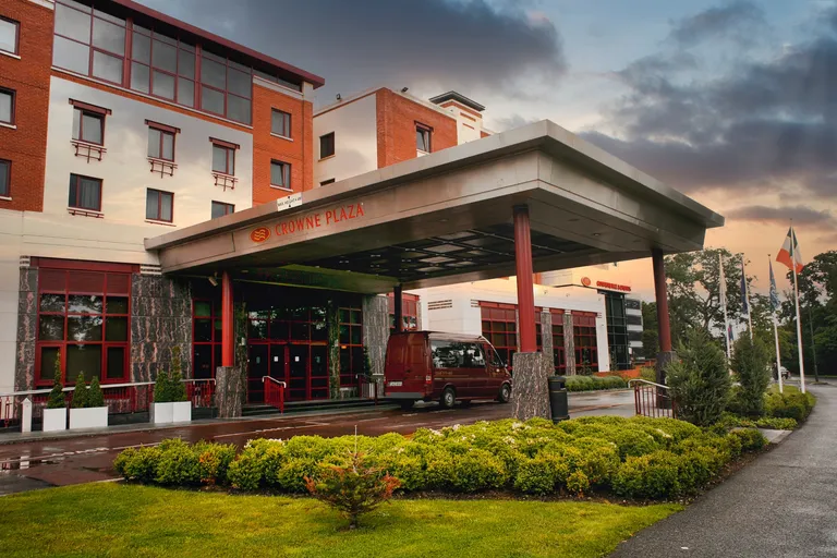 Crowne Plaza Dublin Airport Exterior New