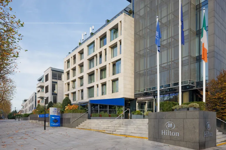 Hilton Hotel Exterior 