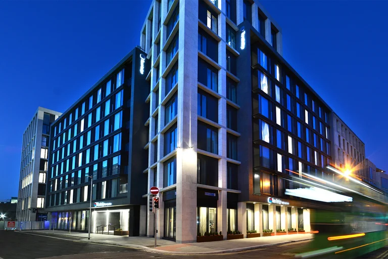 Exterior Travelodge Plus