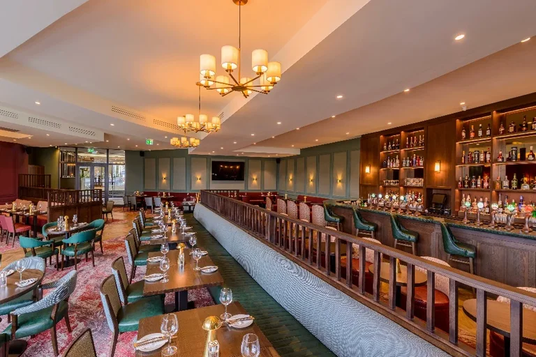 Hotel Killarney Bar Banner Min